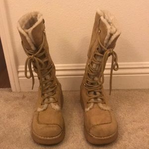 Heel boots
